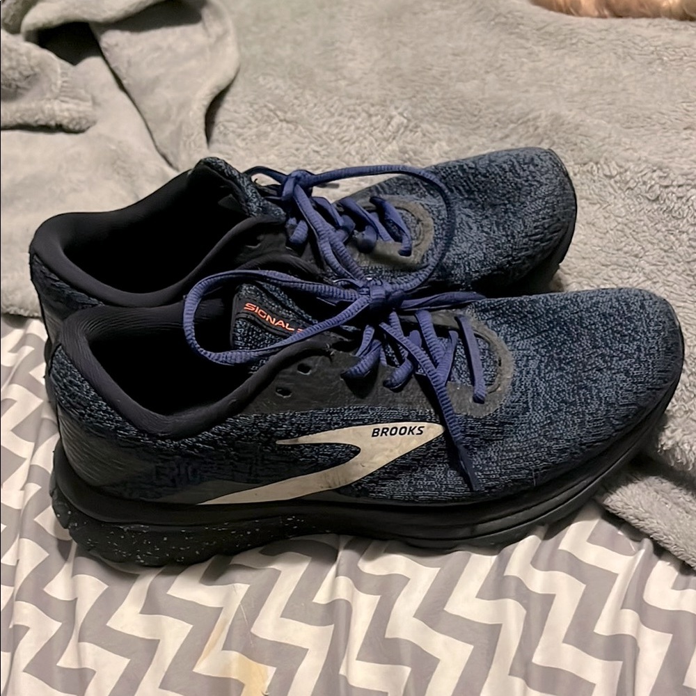 Brooks Navy and Black Athletic Sneakers